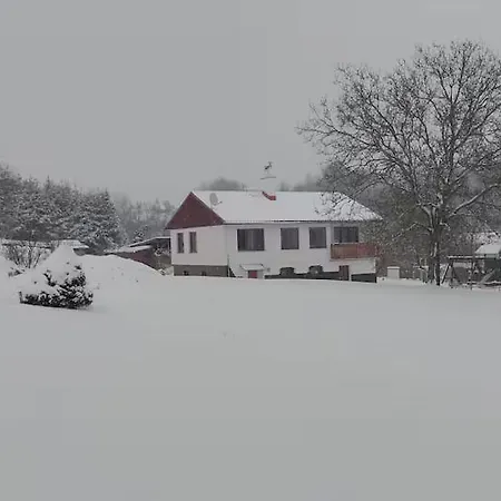 U J & J Čistá